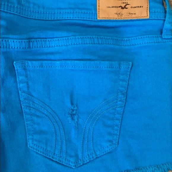 Hollister Women's Bright Blue Denim Micro distressed Shorts NWOT - Picture 9 of 10